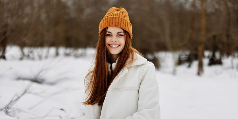 Vacances au ski : comment protéger sa peau du froid et du soleil ?