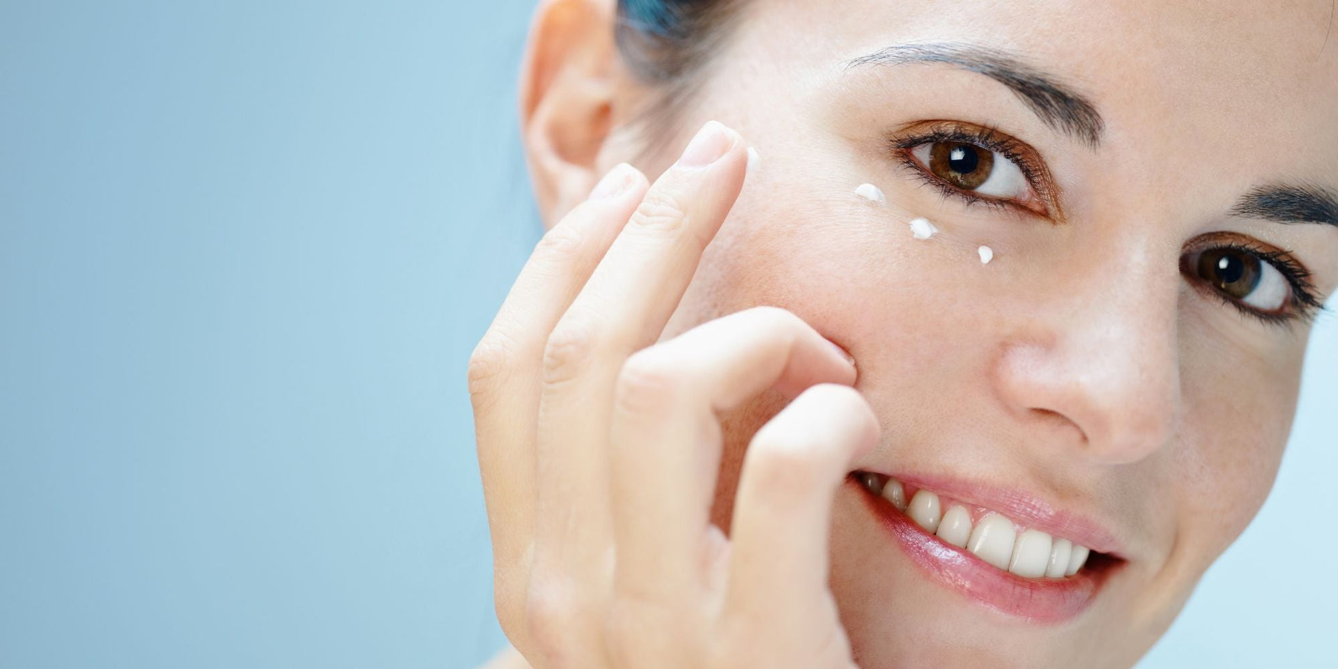 Crème contour des yeux en pharmacie : comment choisir la meilleure ?