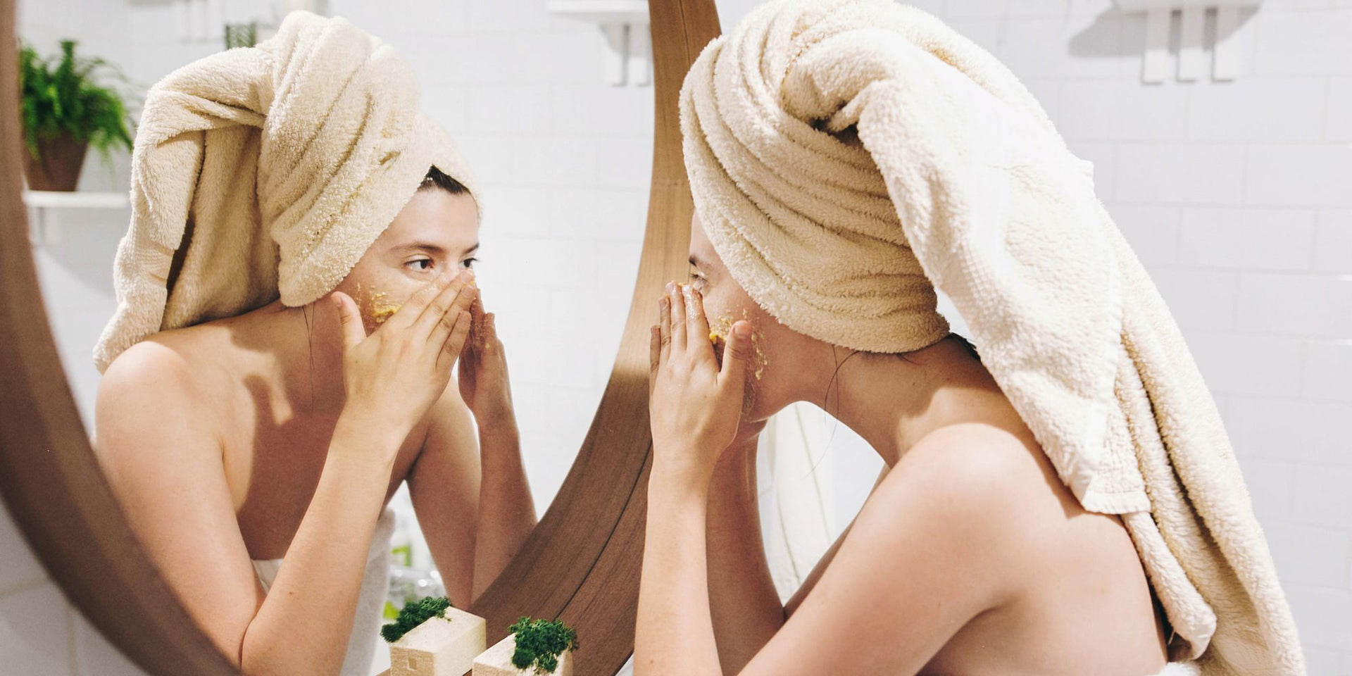 Comment réaliser un gommage du visage sur ma peau sensible ?